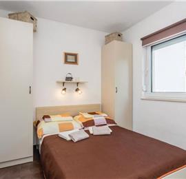 4 Bedroom Villa with Pool in Pinezići on Krk Island, Sleeps 8